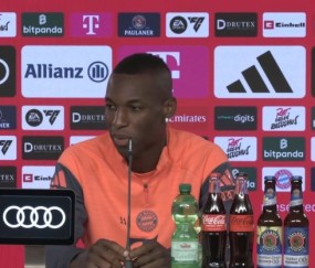 体面！杰克逊：赫内斯是传奇 我很尊重他，我只专注于帮球队赢球