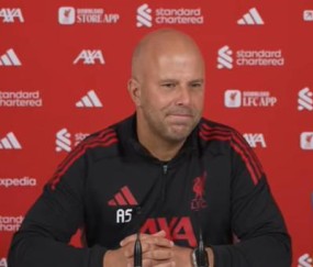 斯洛特：柯蒂斯因伤缺战伯恩利；很高兴球员们国际比赛日没伤